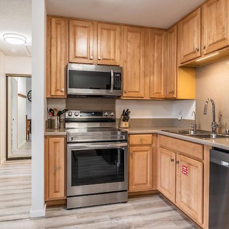 Summit #256 - Top Floor Summit 1 Bedrm 1 Bathrm Condo Just Steps Too Little Eagle Lodge Sleeps 4 Mammoth Lakes Exterior photo